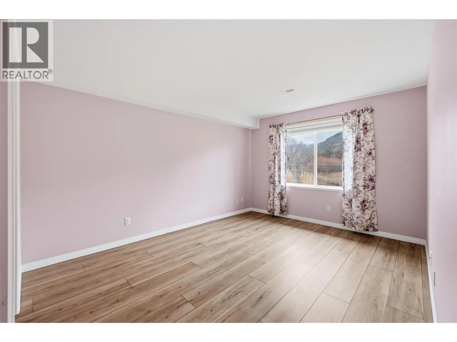 6514 Meadows Drive Unit# 3