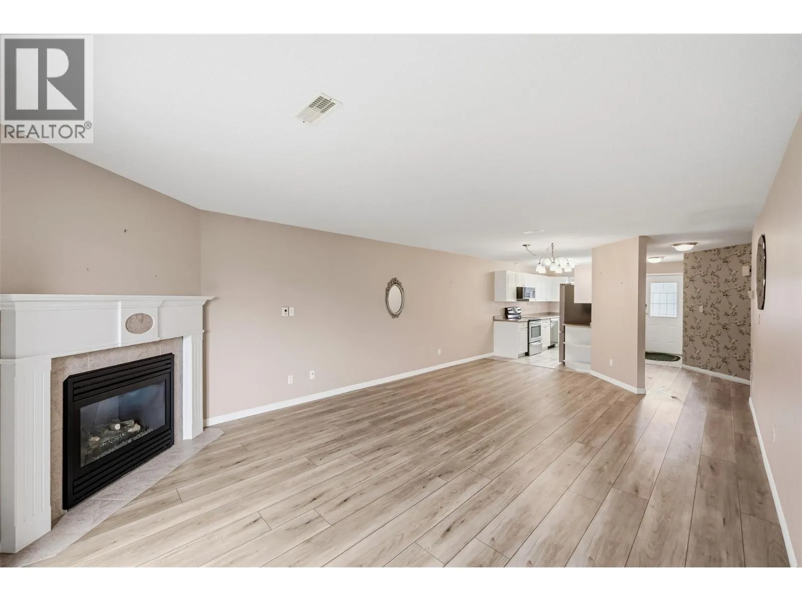 6514 Meadows Drive Unit# 3