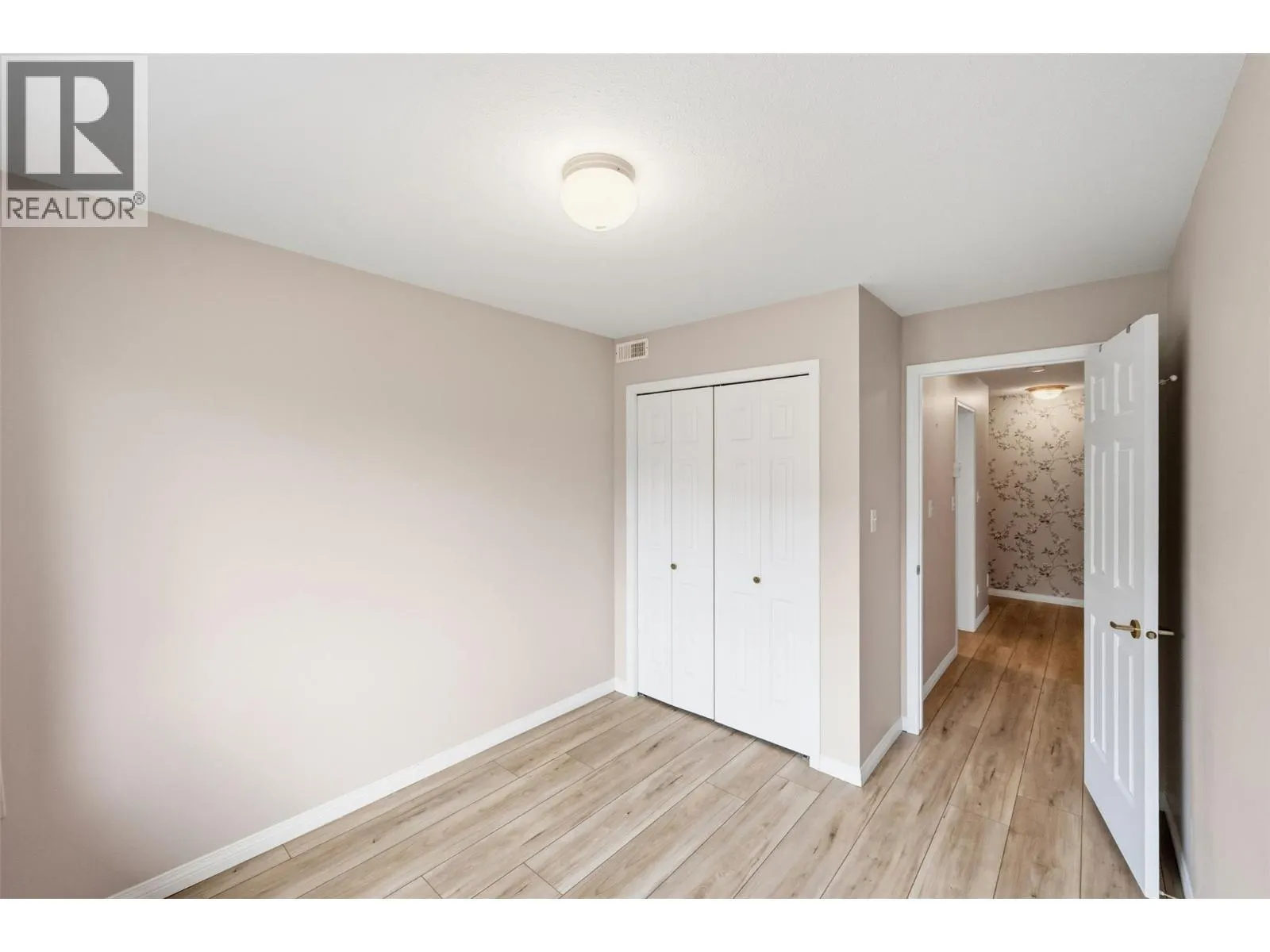6514 Meadows Drive Unit# 3