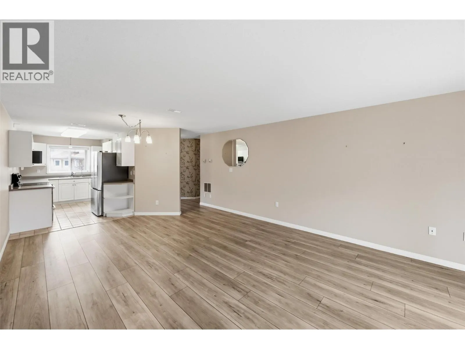 6514 Meadows Drive Unit# 3
