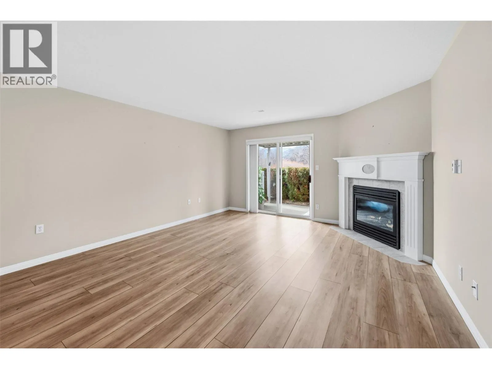 6514 Meadows Drive Unit# 3