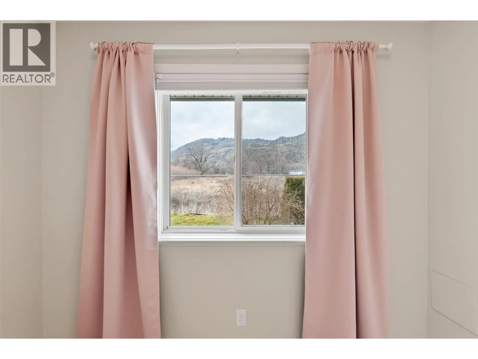 6514 Meadows Drive Unit# 3