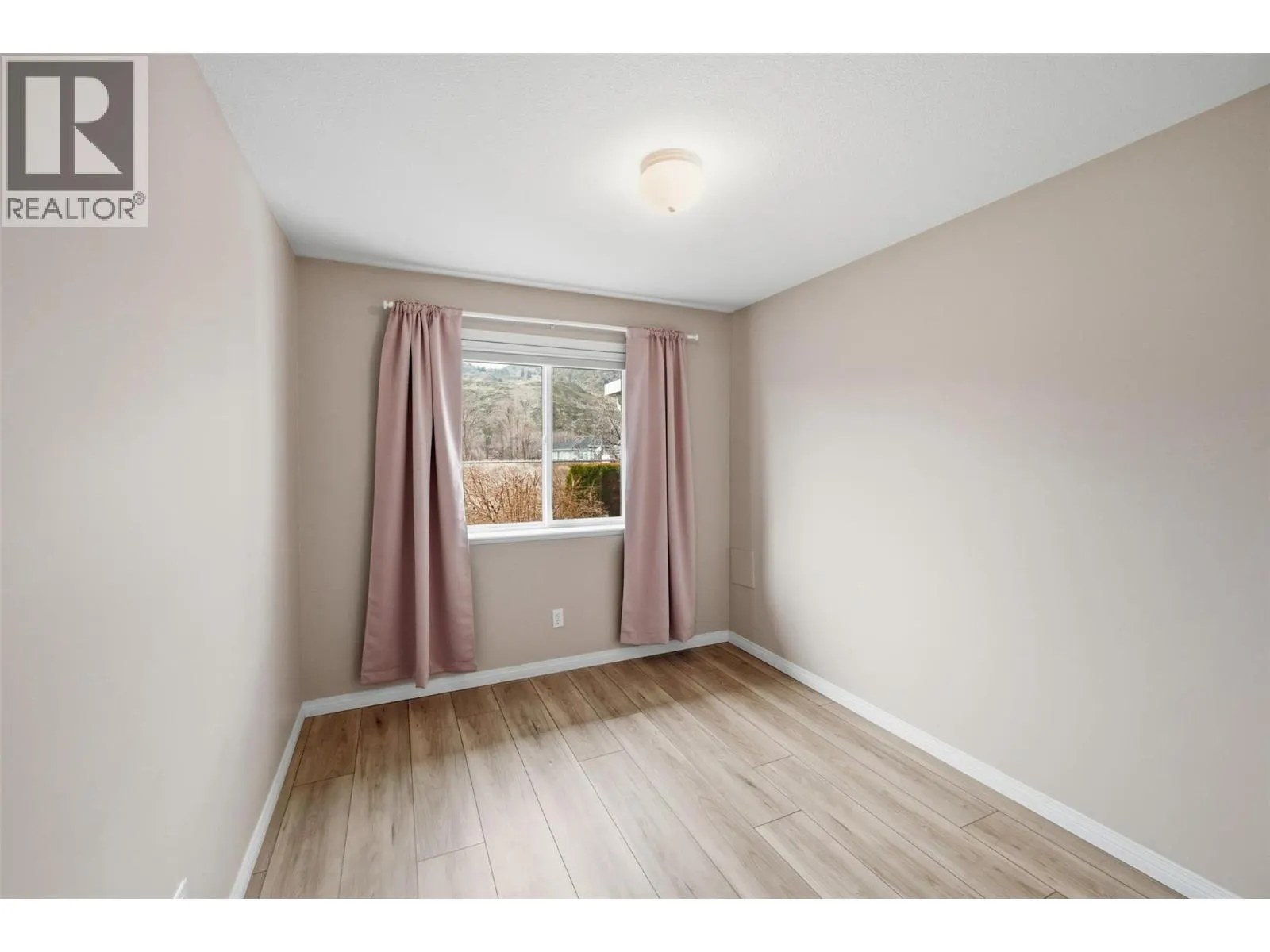 6514 Meadows Drive Unit# 3