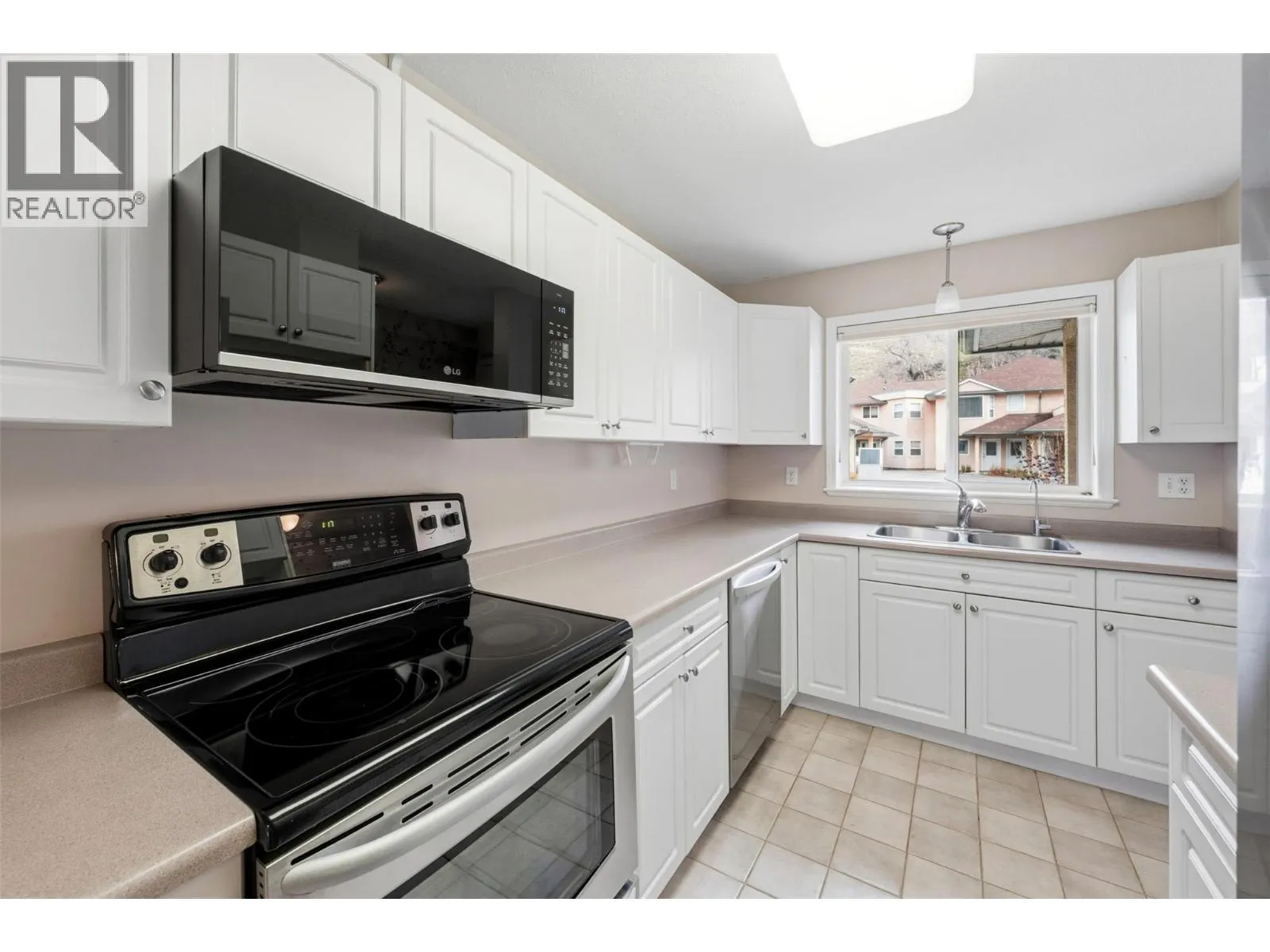 6514 Meadows Drive Unit# 3