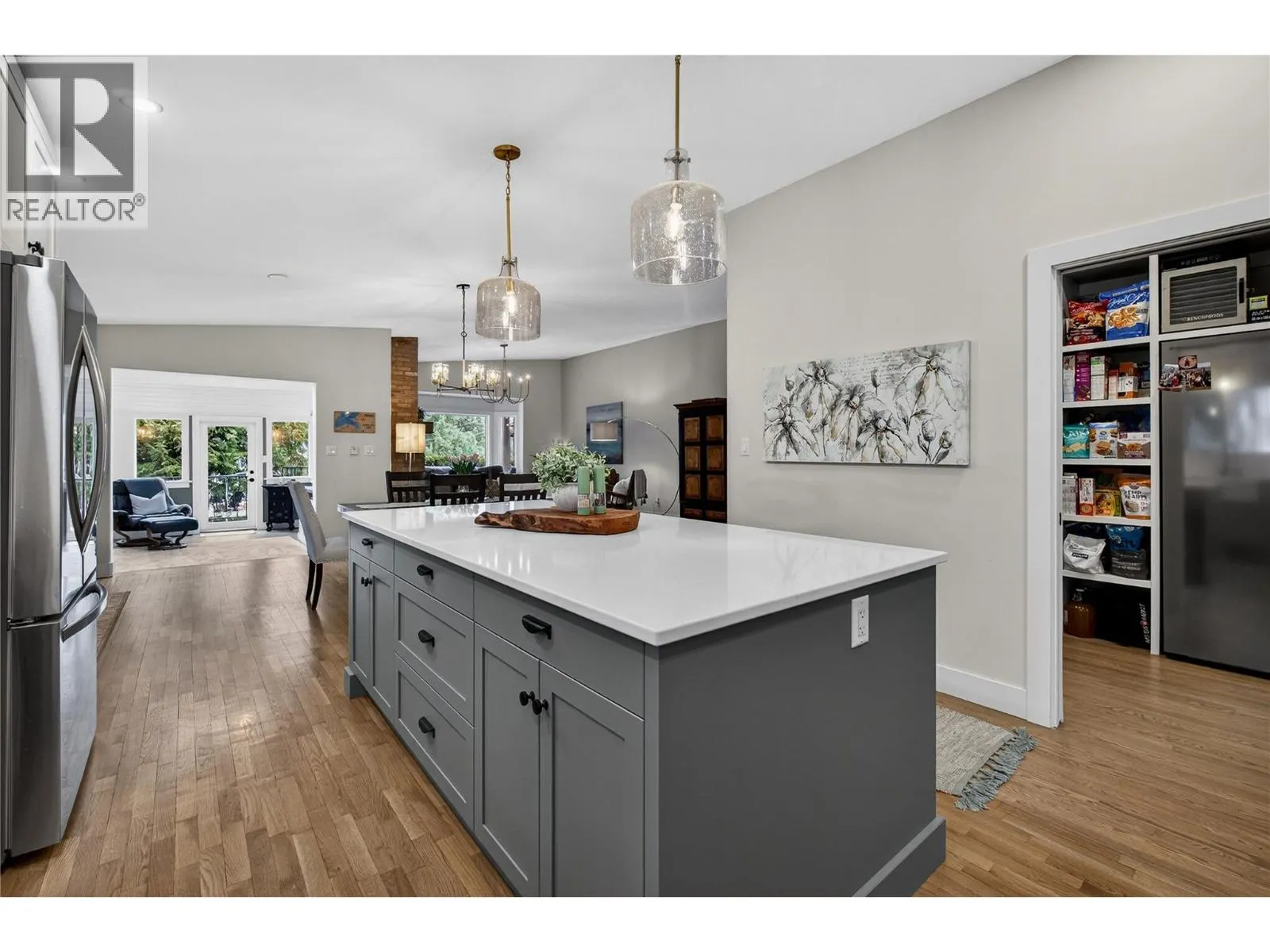 2829 Marine Drive
