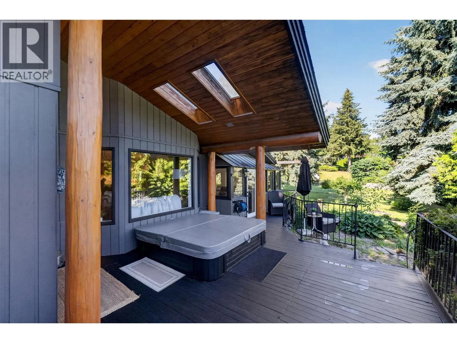2829 Marine Drive