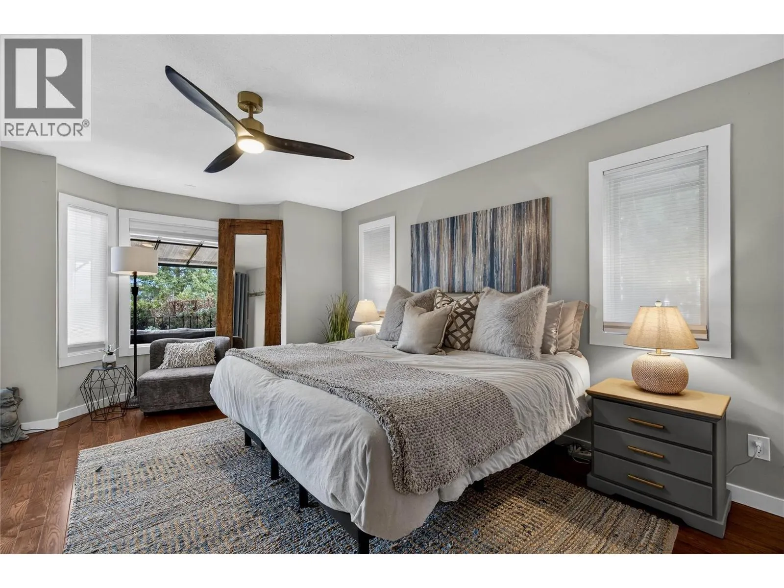 2829 Marine Drive