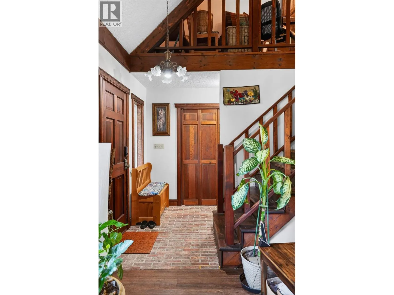 6119 PIPPERS Lane