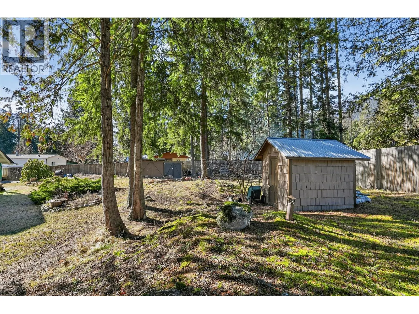 6119 PIPPERS Lane