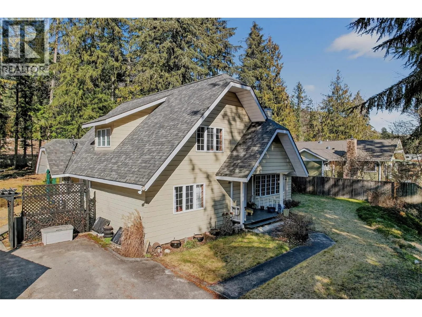 6119 PIPPERS Lane