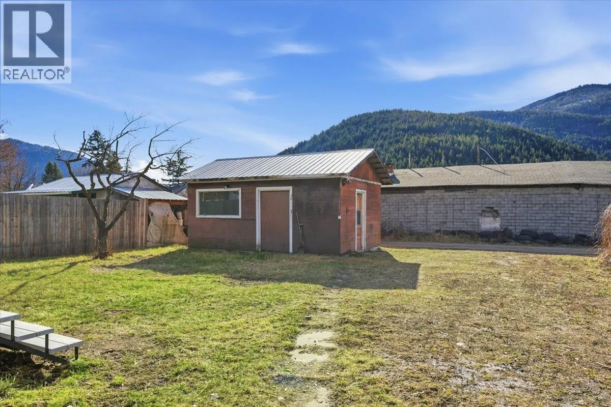 5783 Tuktakamin Road