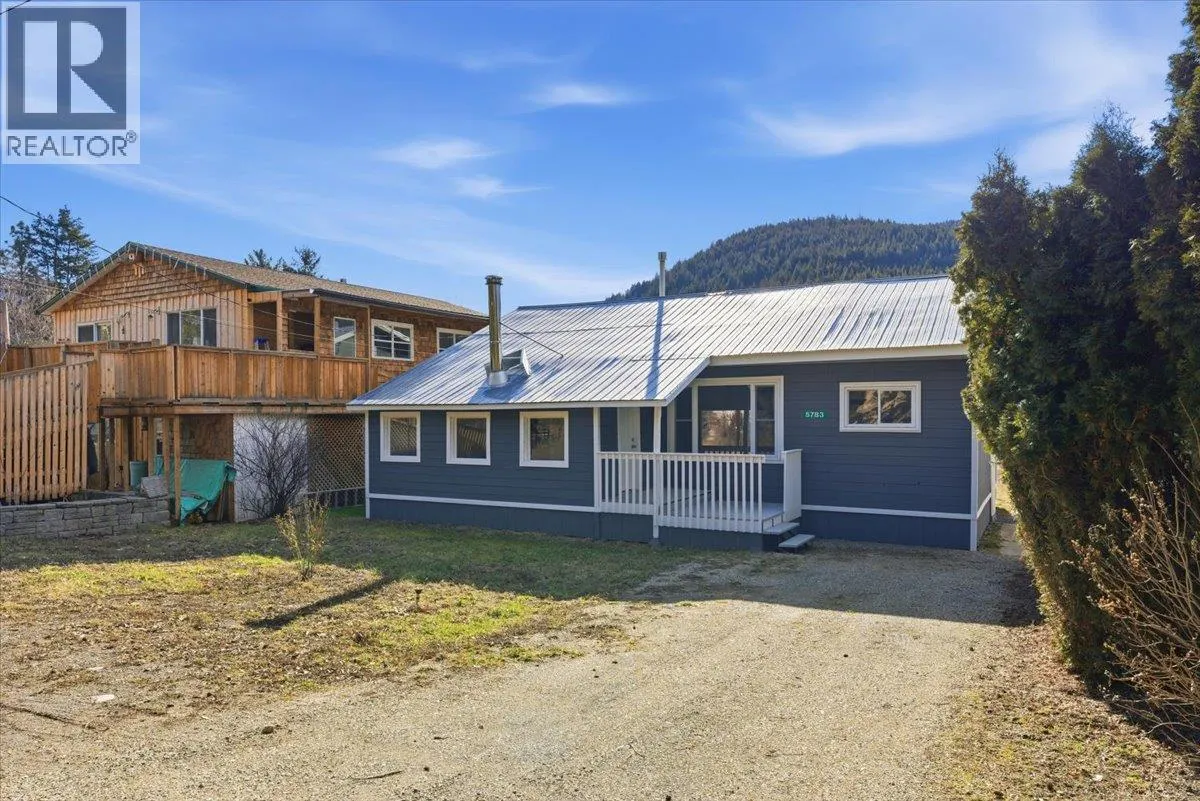5783 Tuktakamin Road
