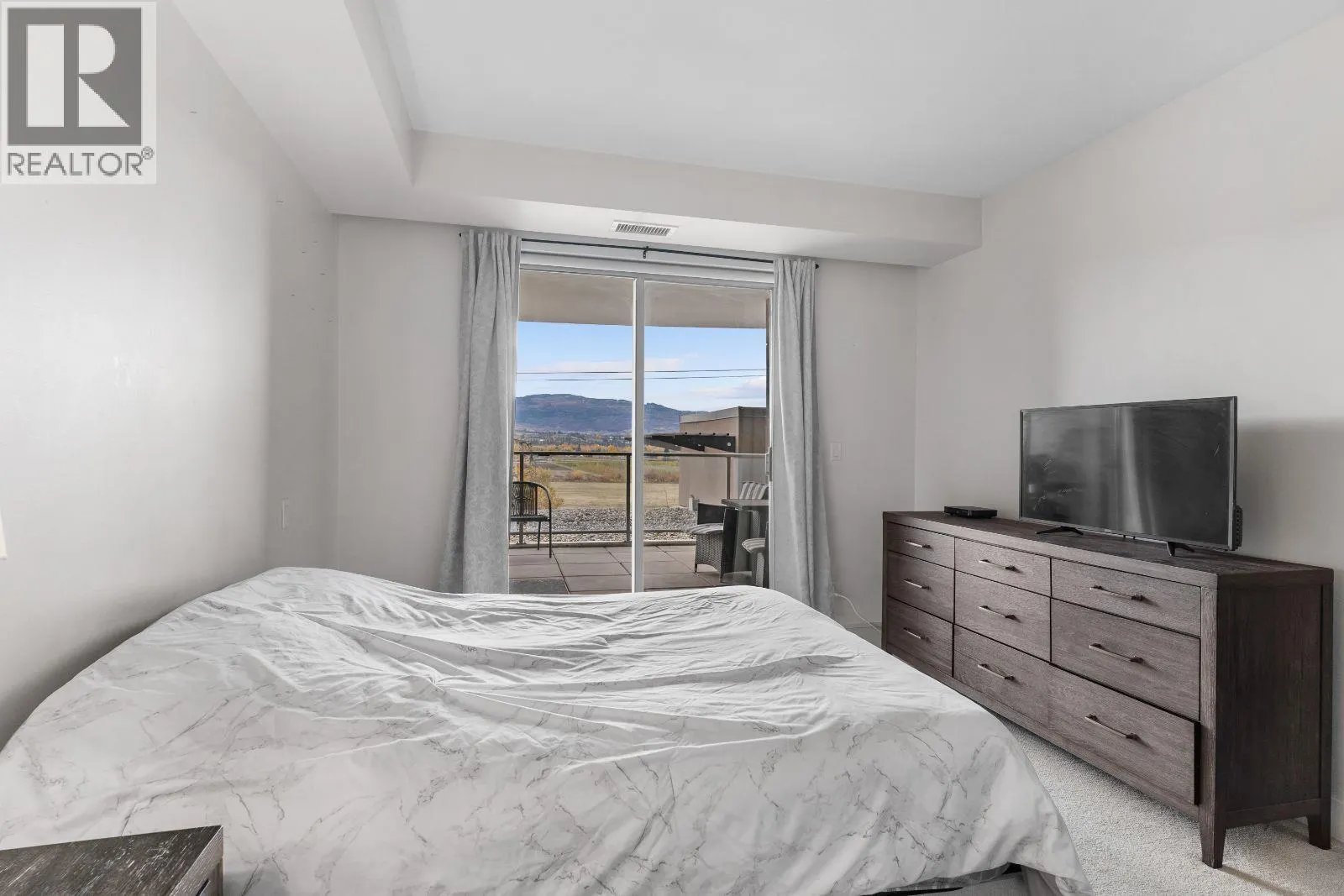 2040 Springfield Road Unit# 303