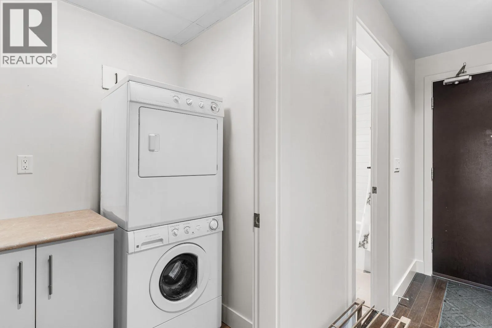 2040 Springfield Road Unit# 303