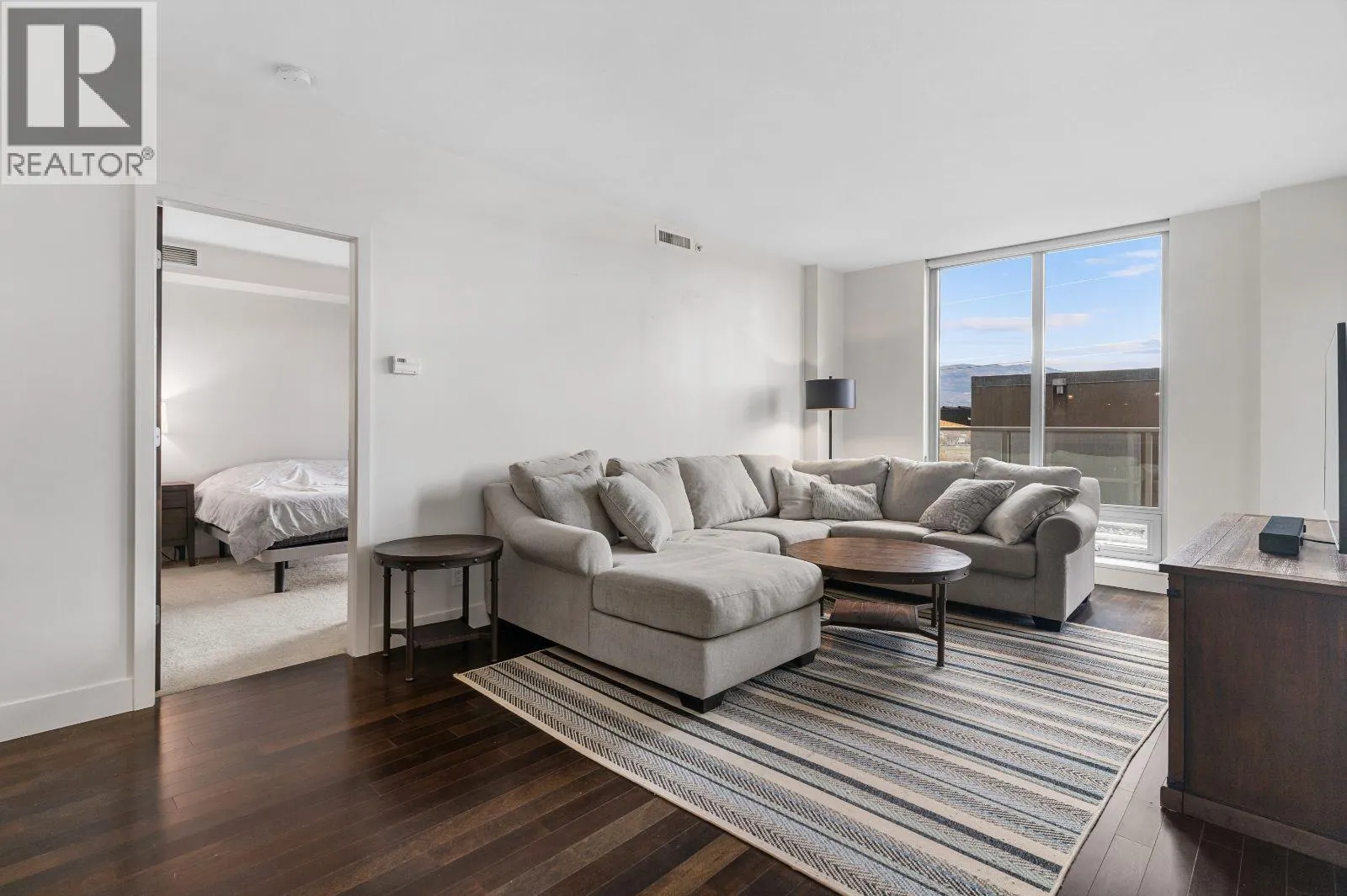 2040 Springfield Road Unit# 303