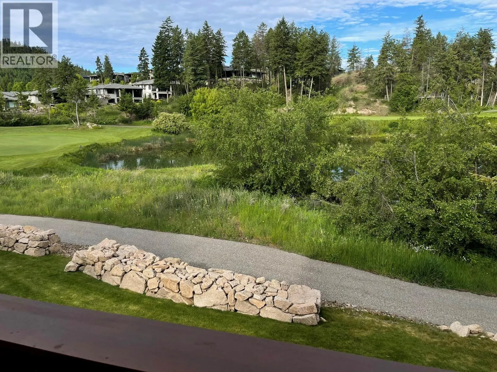27 Birdie Lake Drive Unit# 4