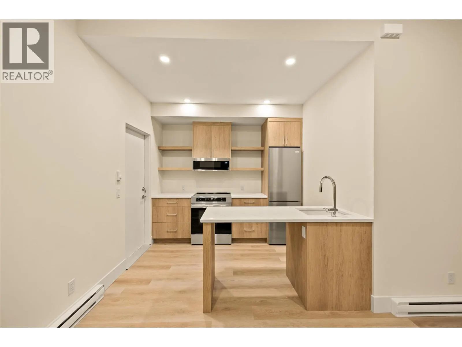 1027 Kitson Court