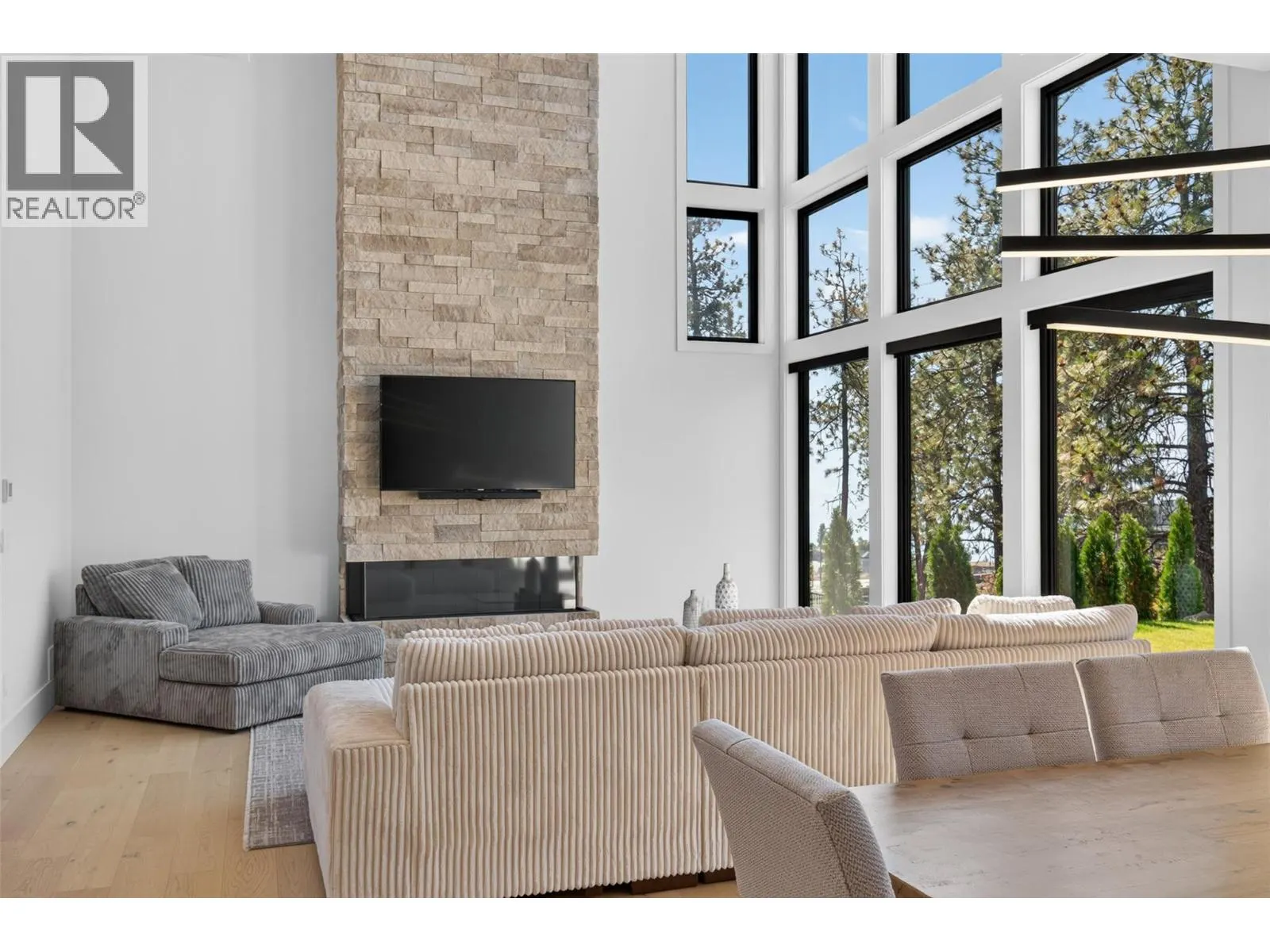 1561 Cabernet Court