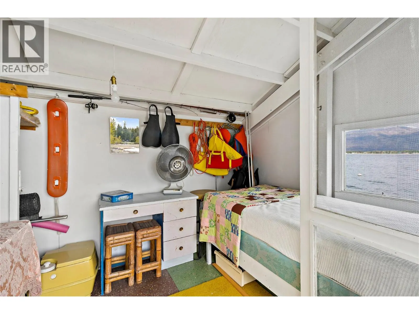 1665 Blind Bay Road
