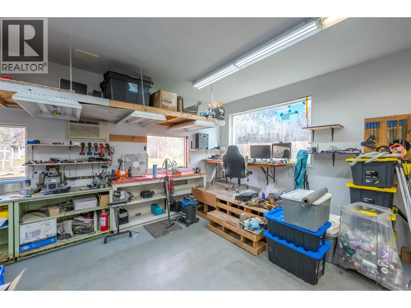2616 Middle Bench Road