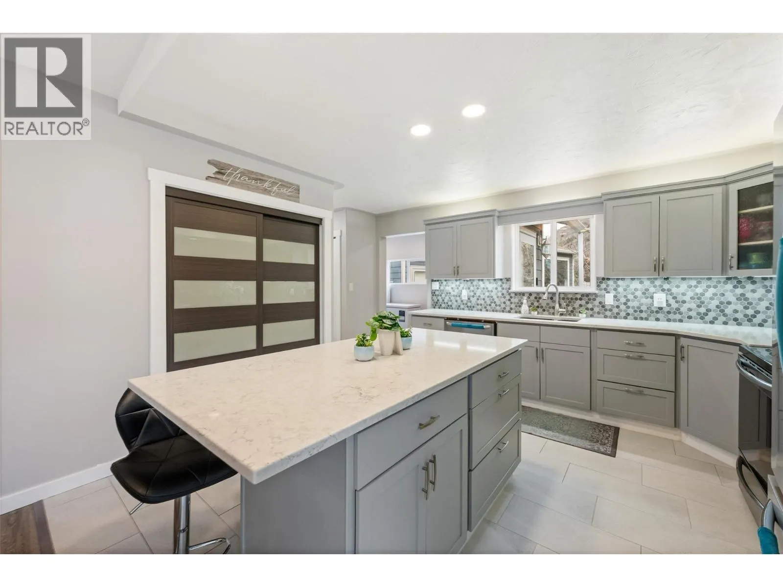 2616 Middle Bench Road