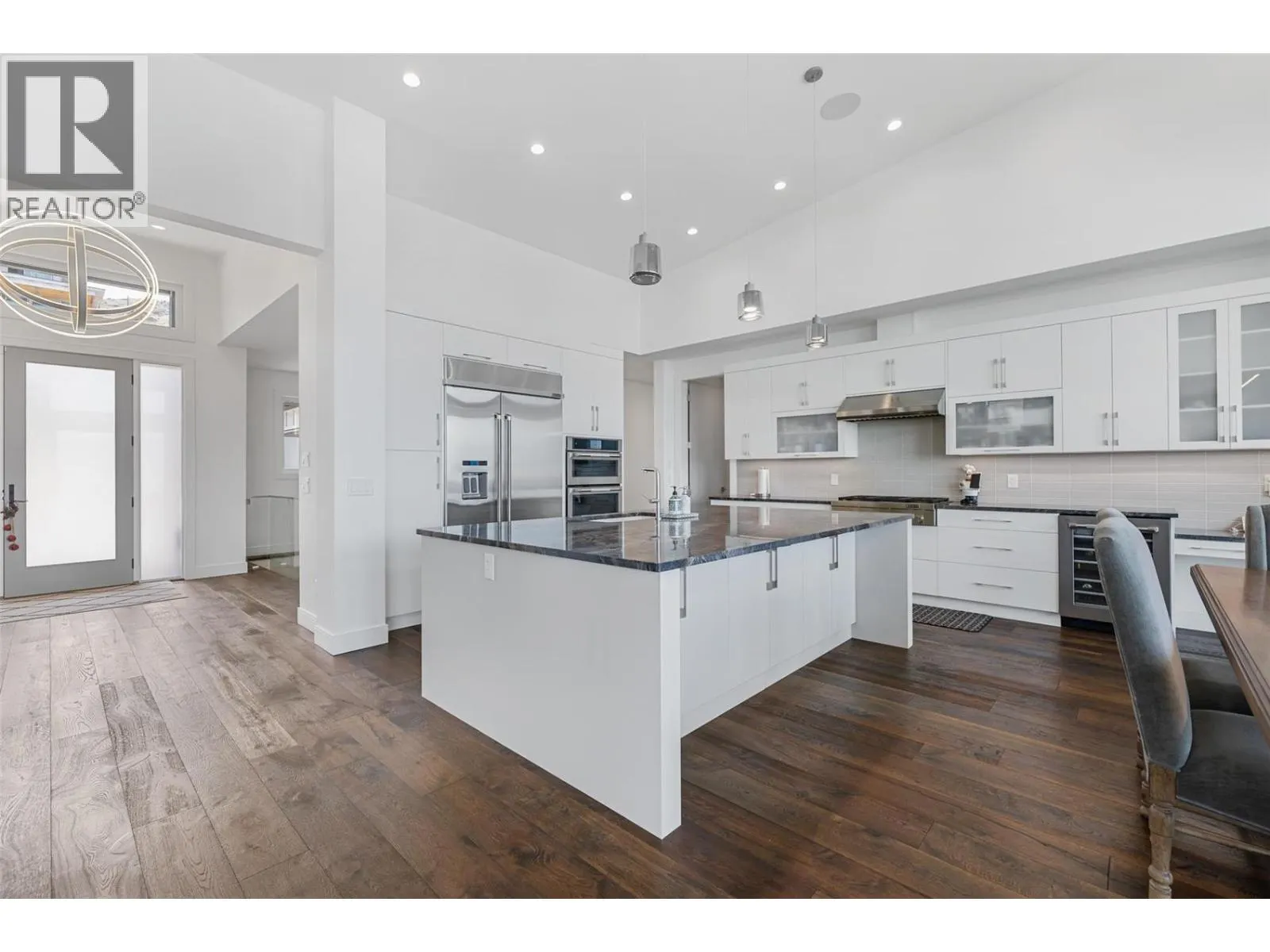 5576 Upper Mission Drive