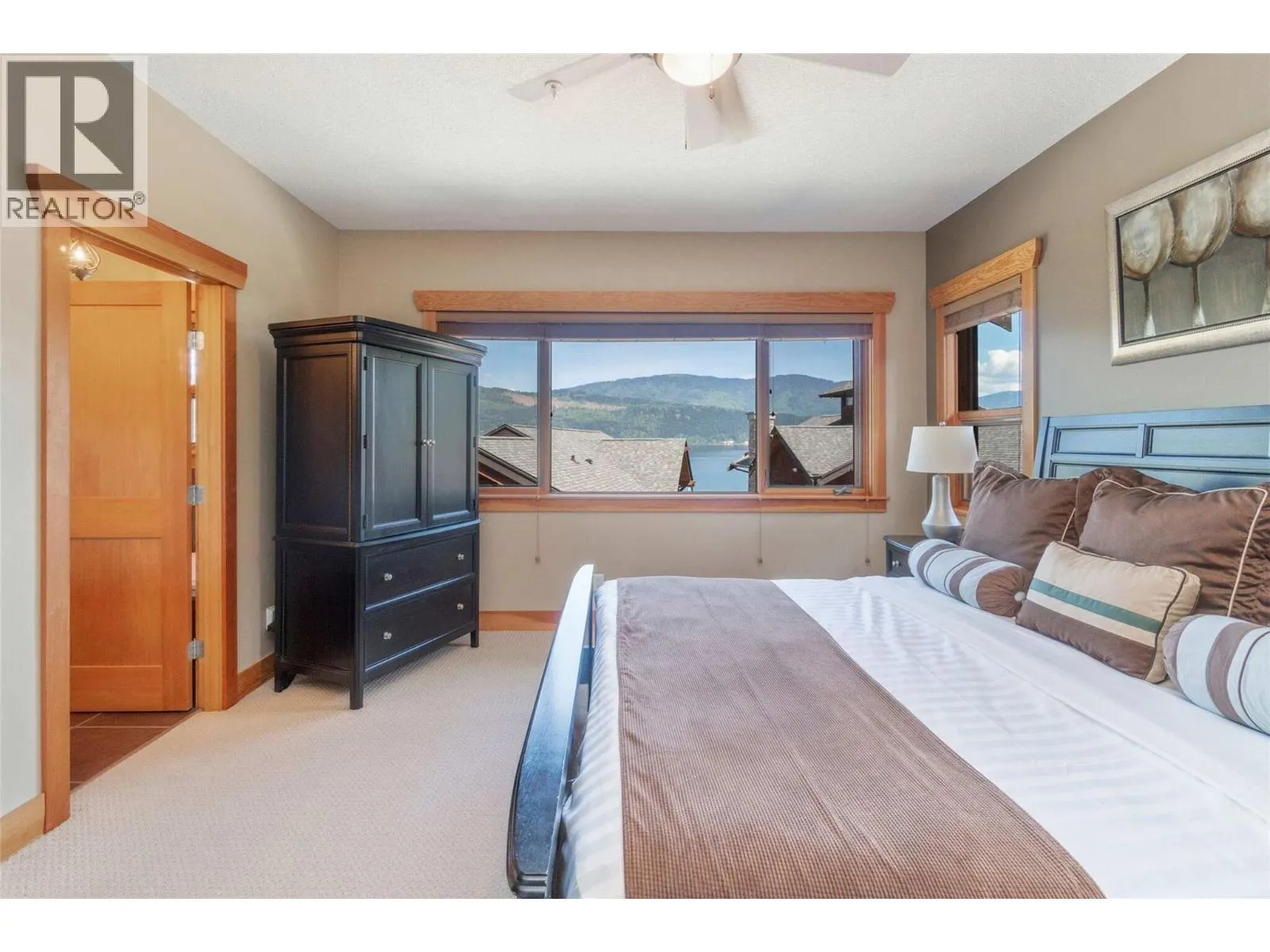 2479 Eagle Bay Road Unit# 14