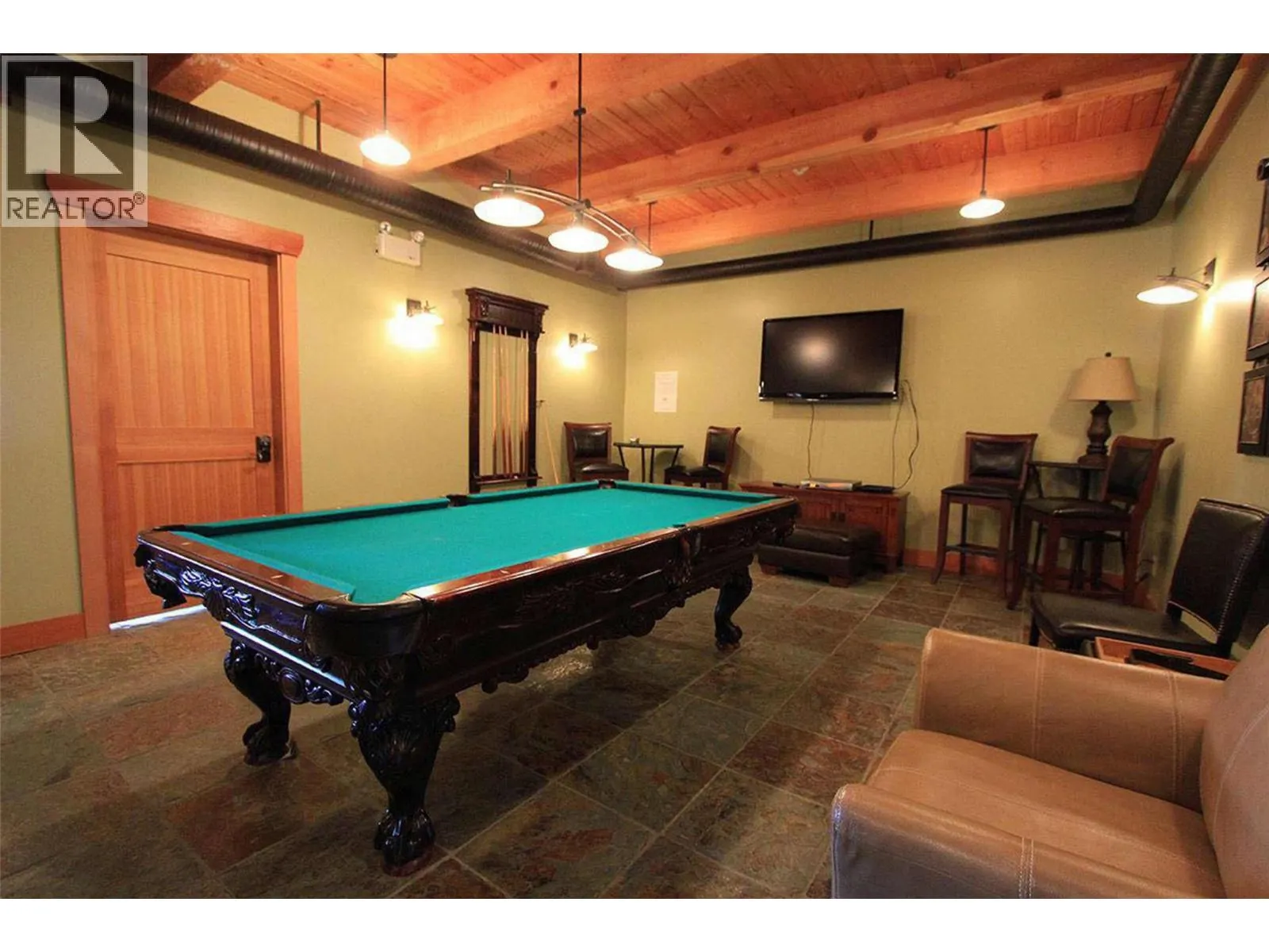 2479 Eagle Bay Road Unit# 14