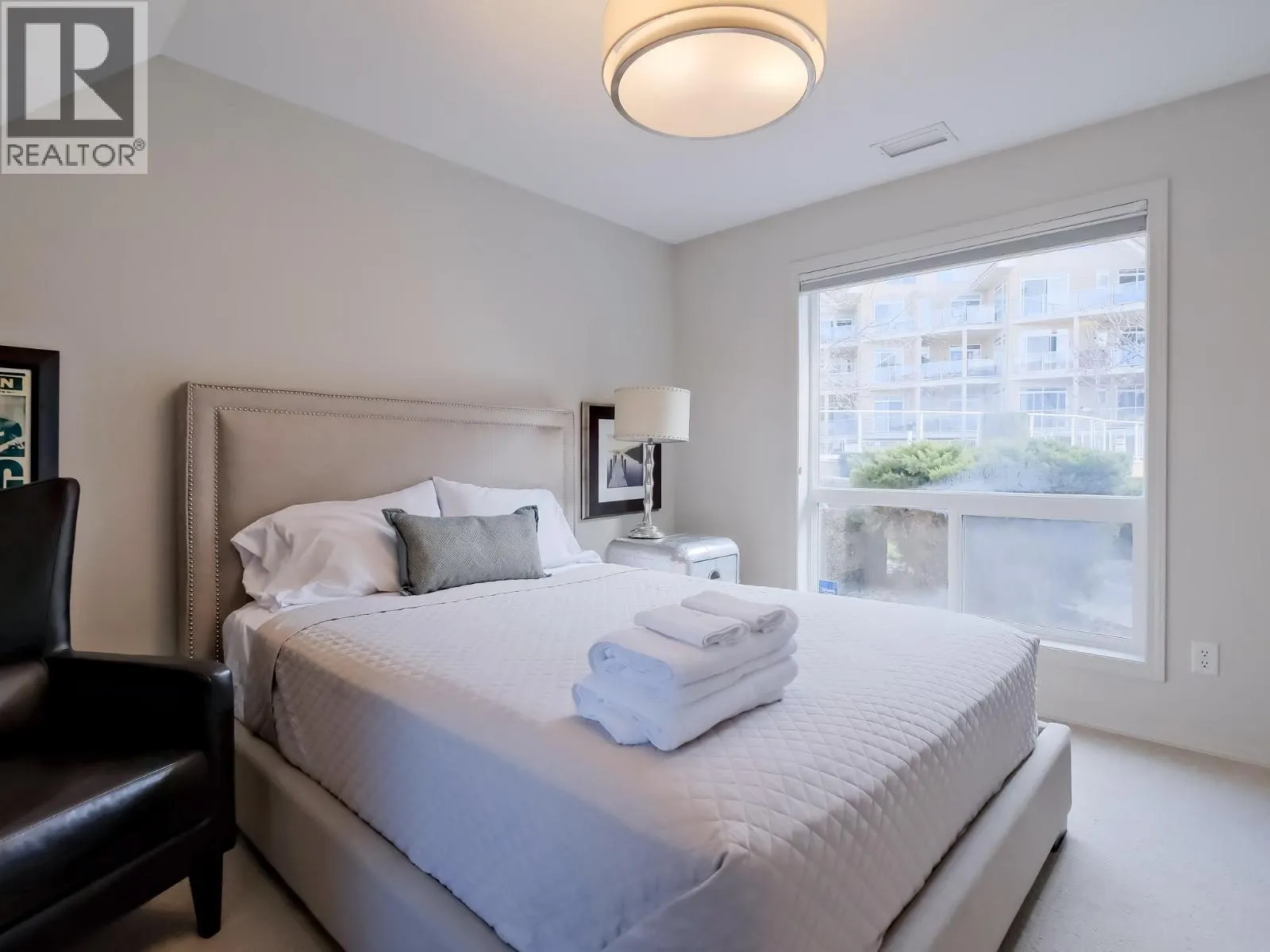 1088 Sunset Drive Unit# 221