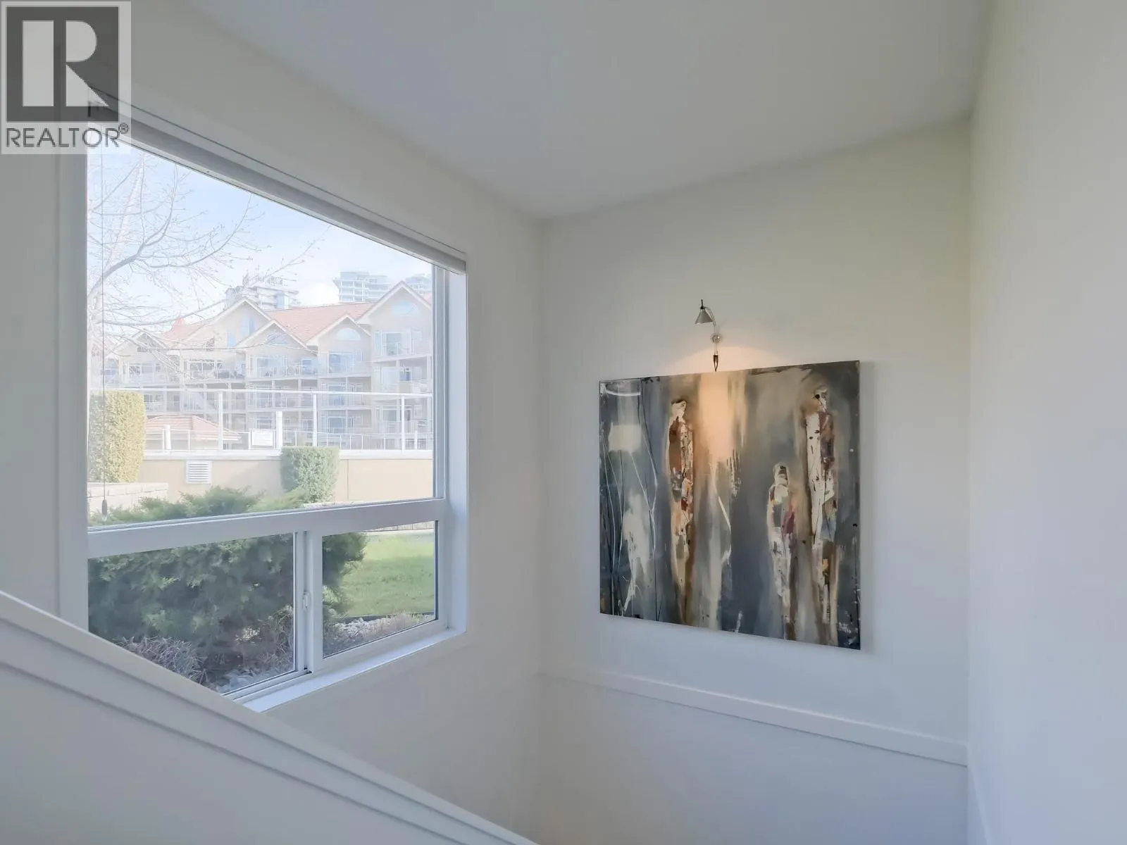 1088 Sunset Drive Unit# 221
