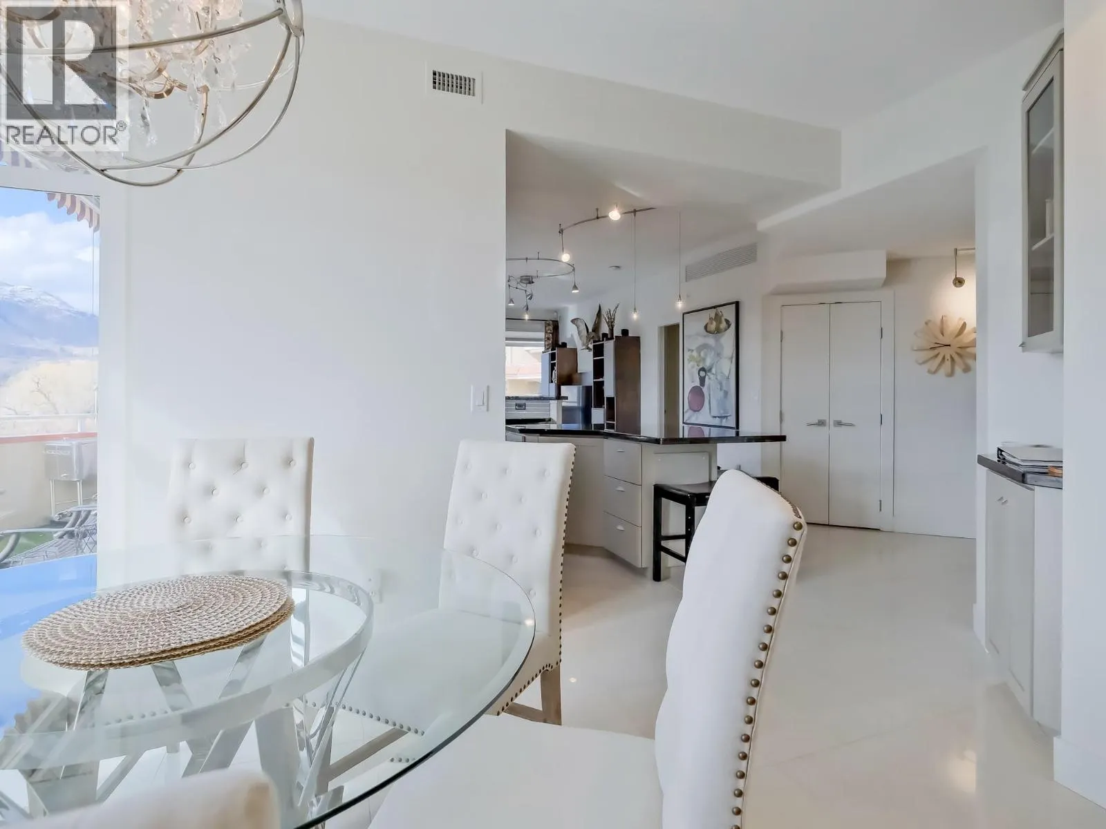 1088 Sunset Drive Unit# 221