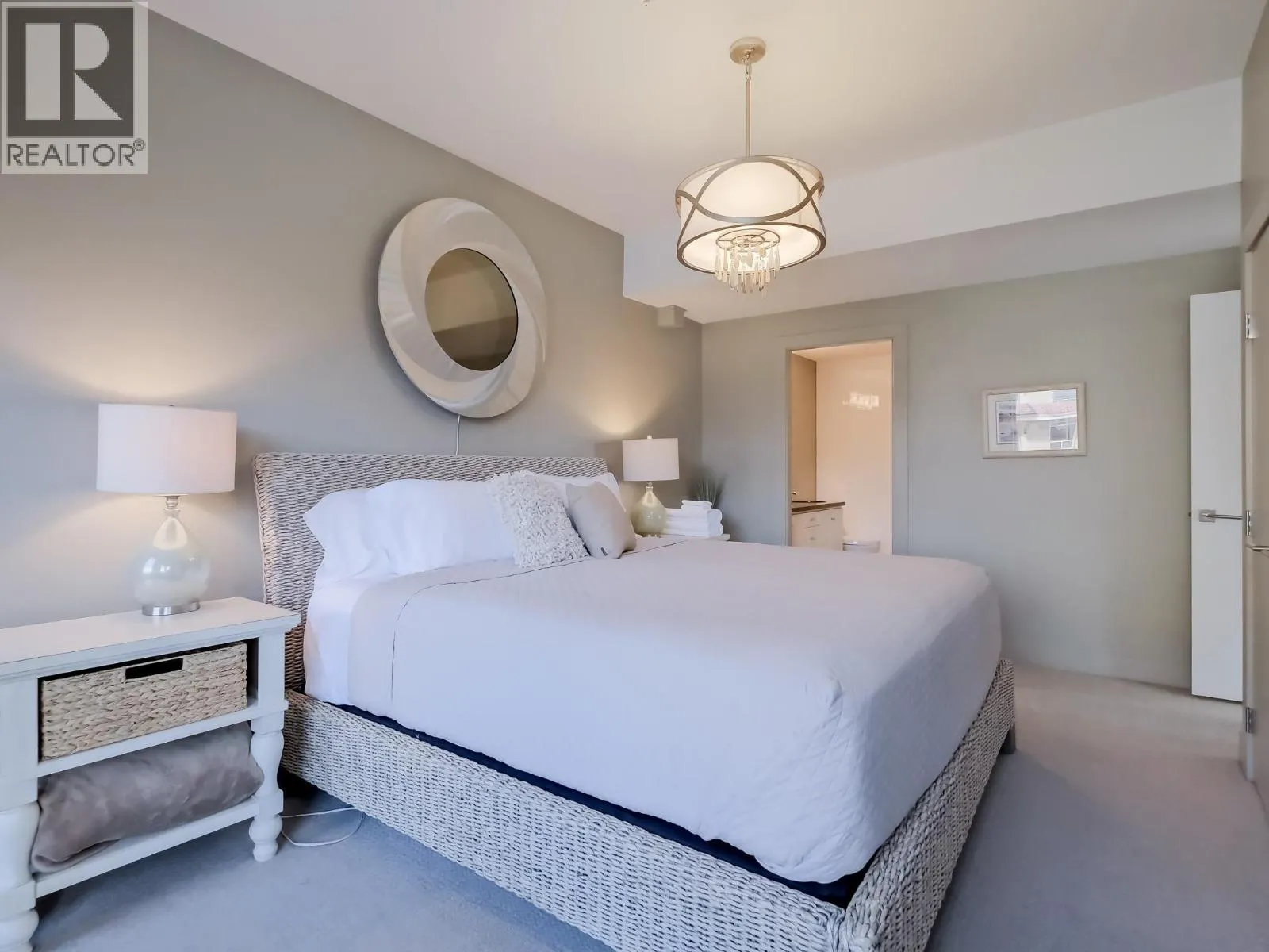 1088 Sunset Drive Unit# 221