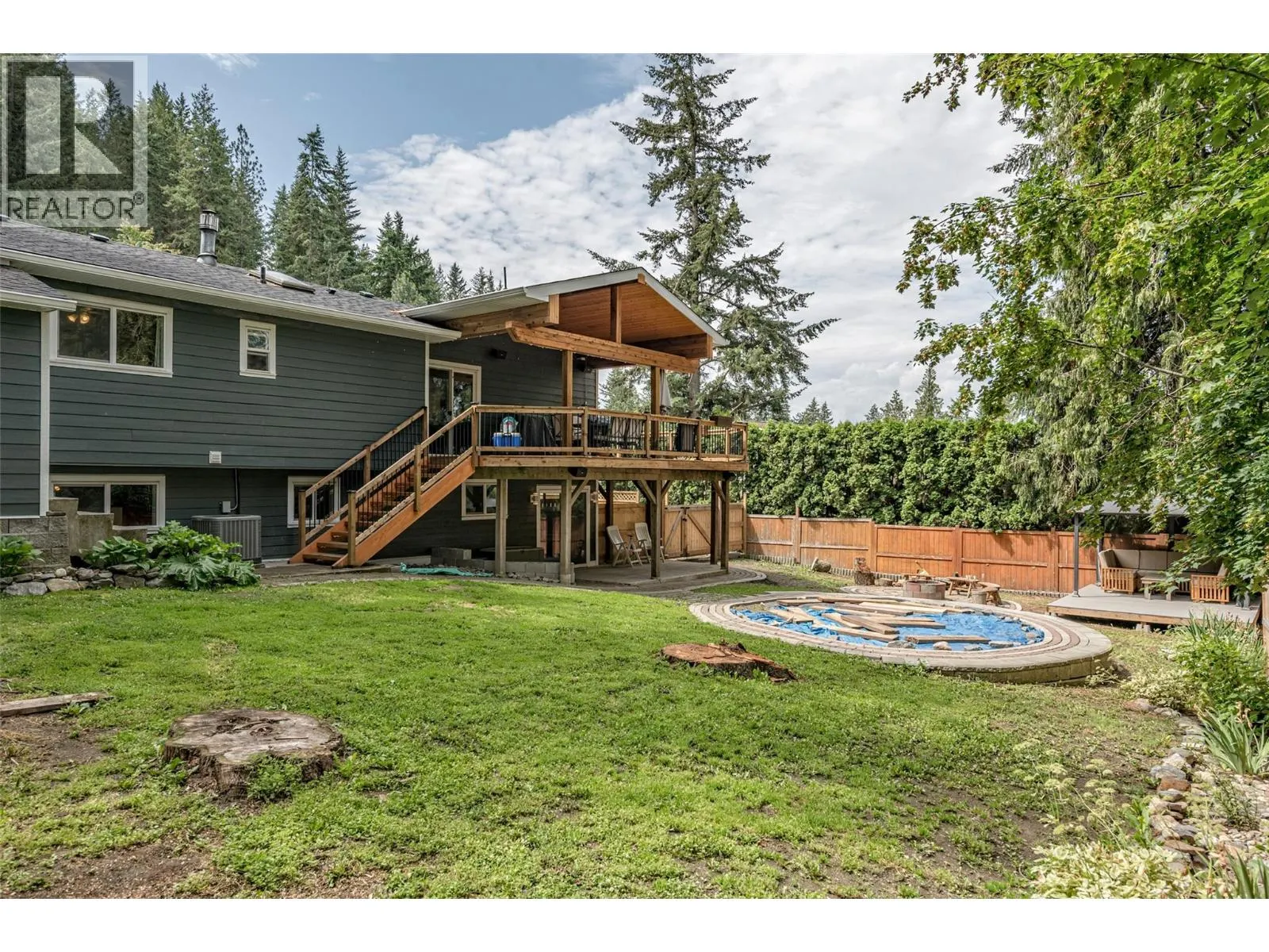 3286 Upper McLeod Road