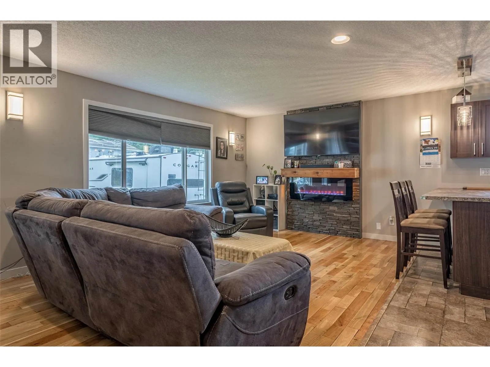 3286 Upper McLeod Road