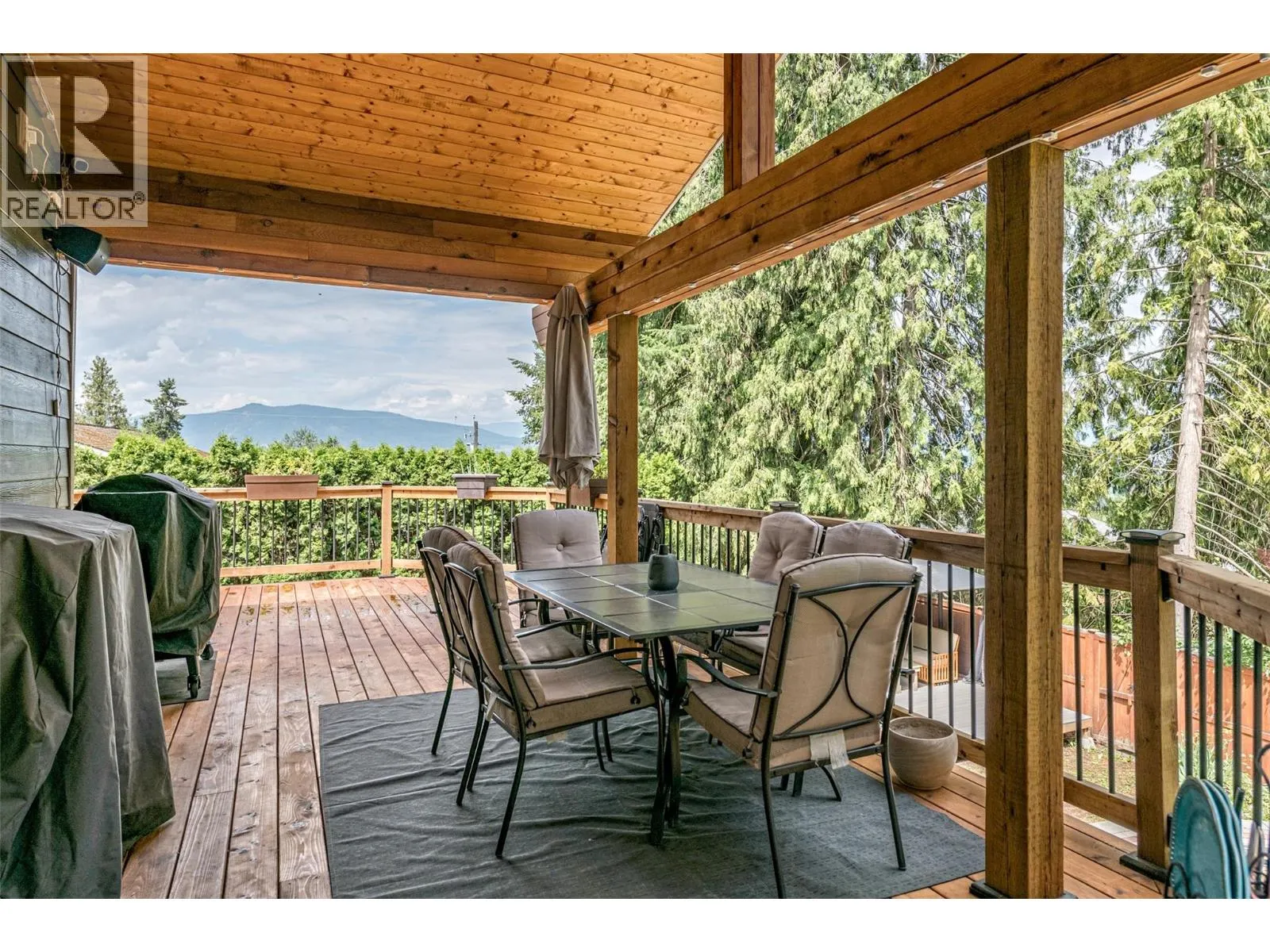 3286 Upper McLeod Road