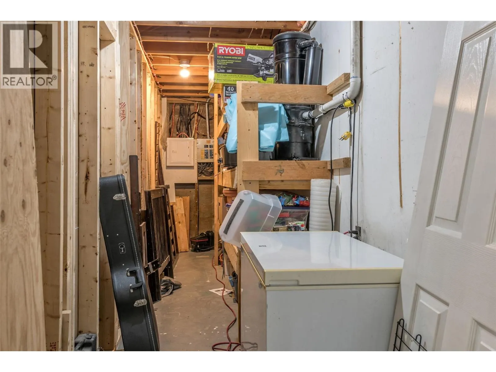 3286 Upper McLeod Road