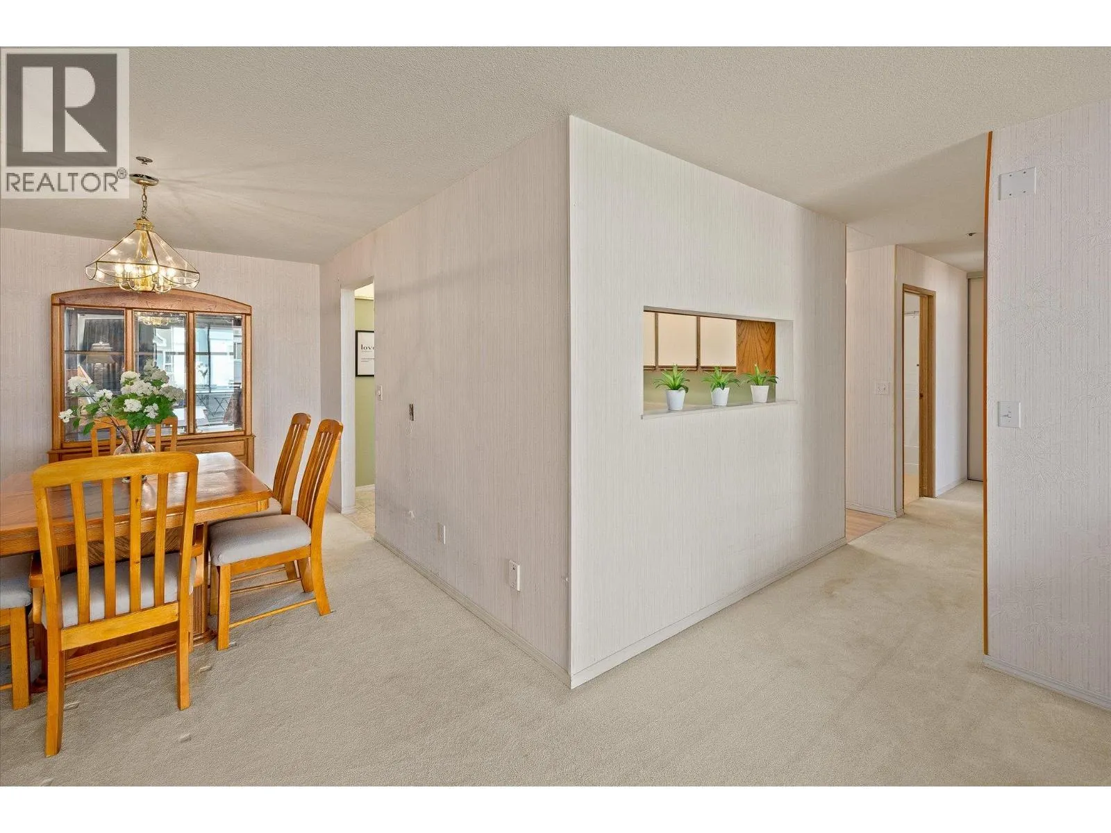 1045 Sutherland Avenue Unit# 306