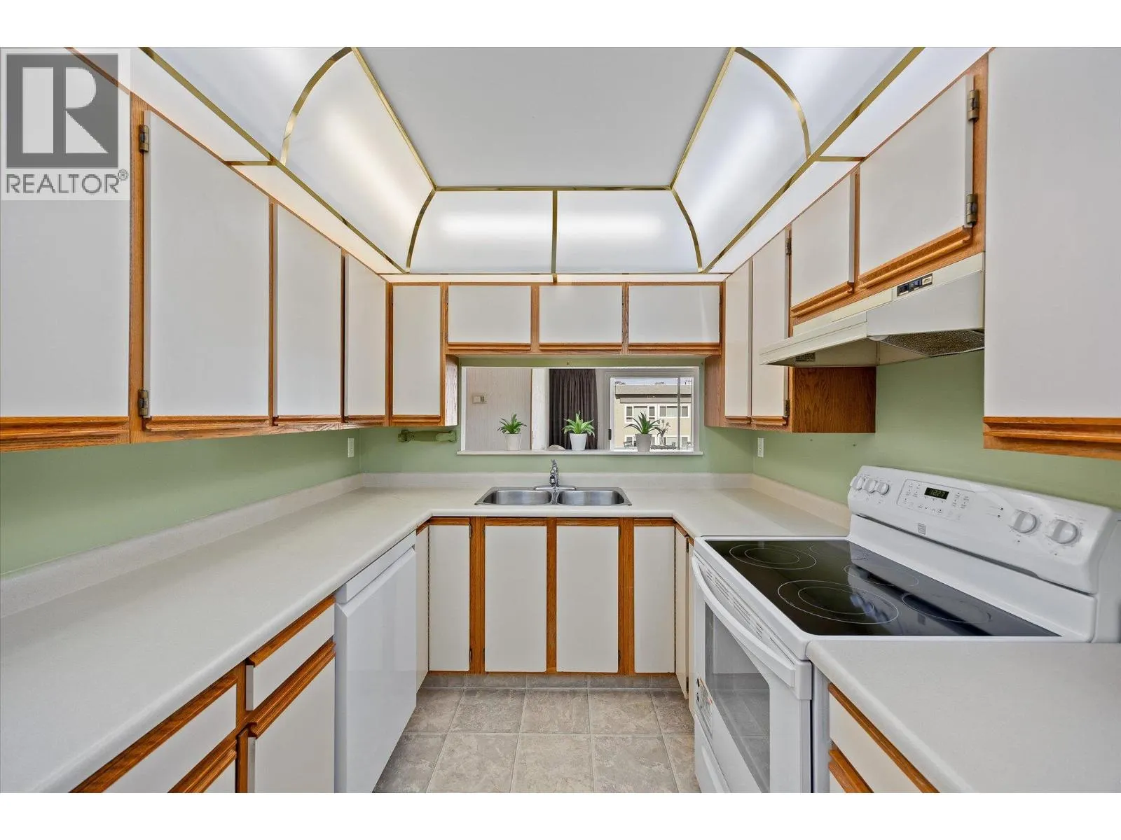 1045 Sutherland Avenue Unit# 306