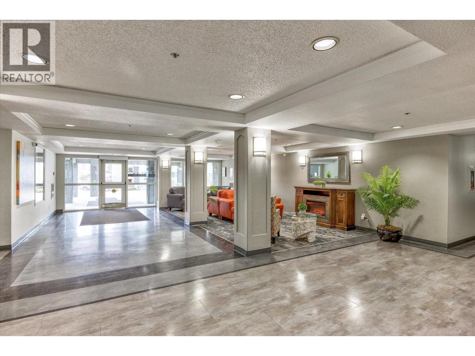 1045 Sutherland Avenue Unit# 306