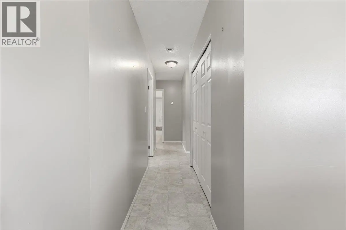 1121 Mountain View Road