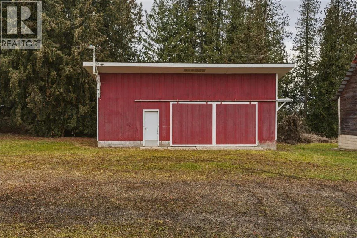 1121 Mountain View Road