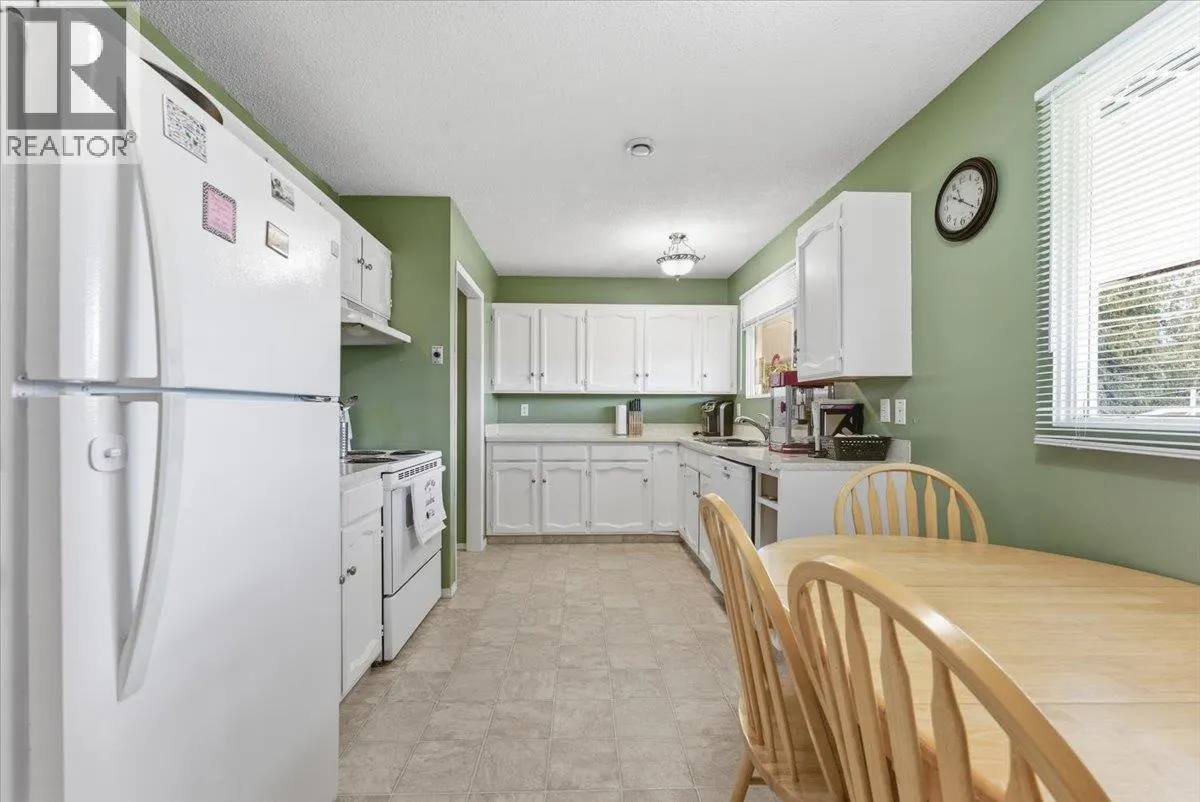1121 Mountain View Road