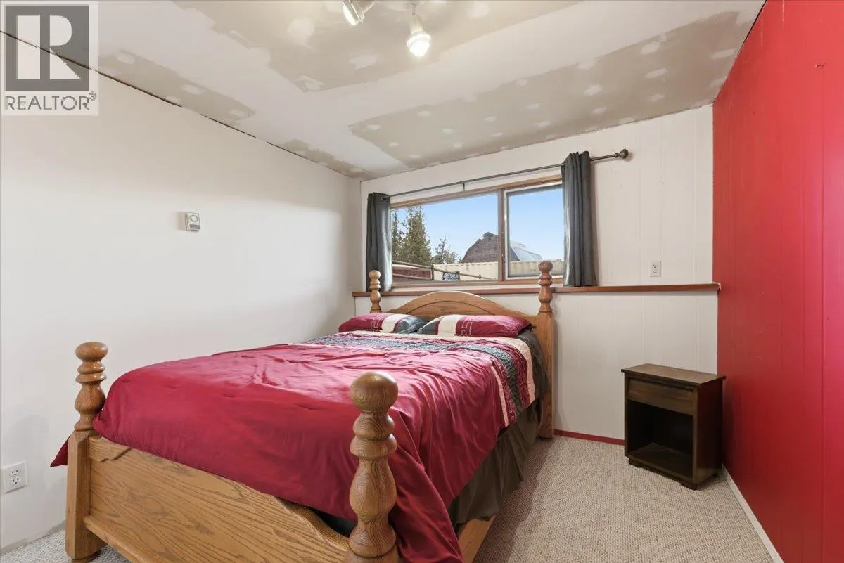 1121 Mountain View Road