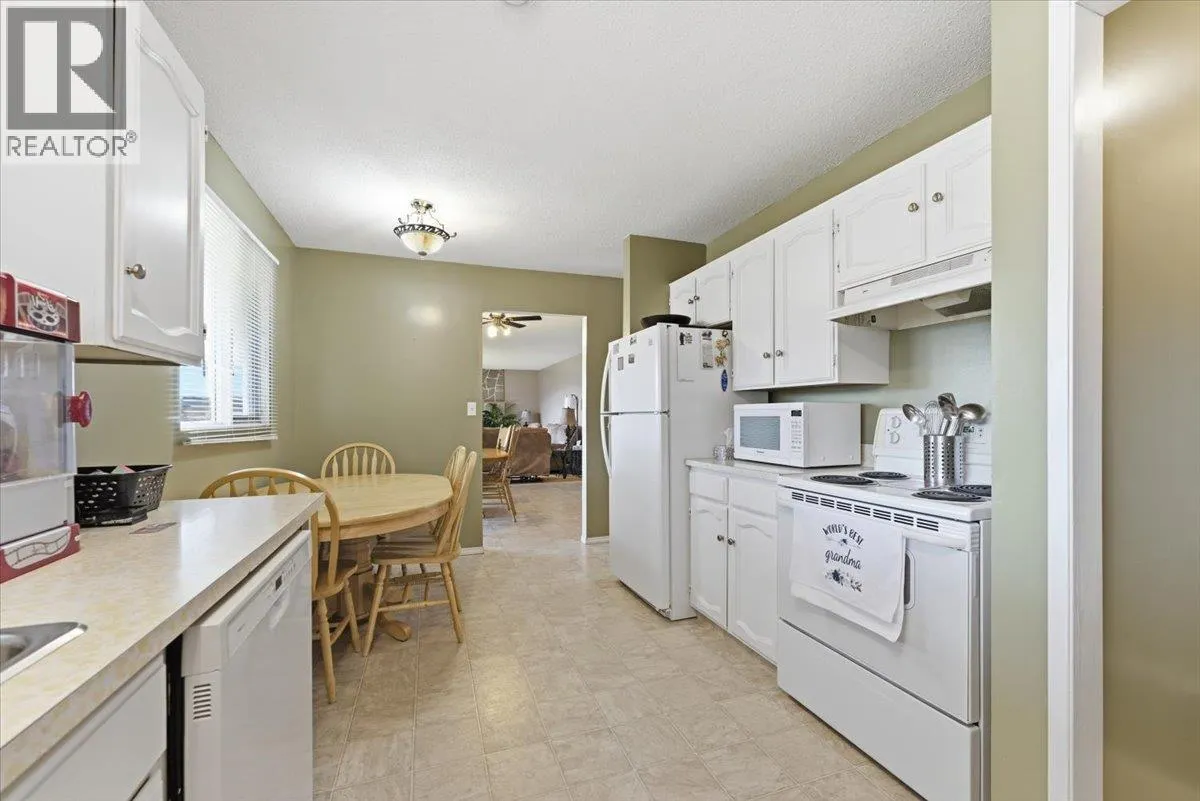 1121 Mountain View Road
