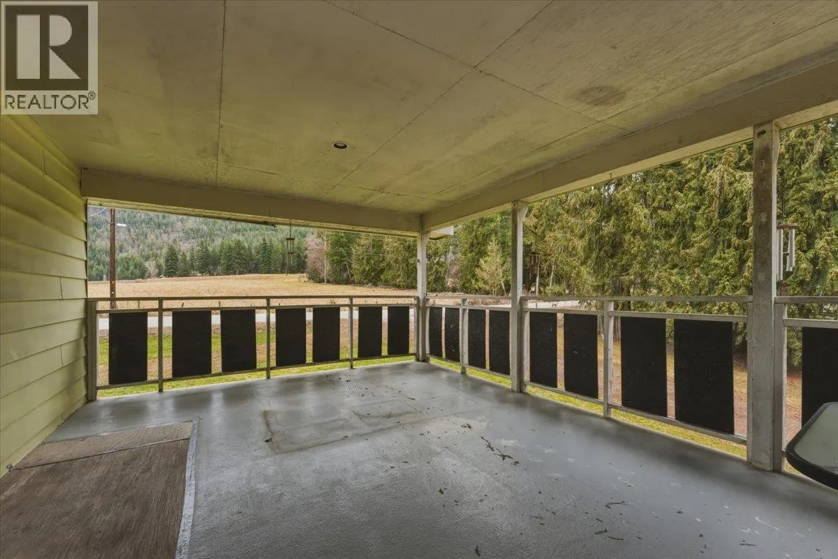 1121 Mountain View Road