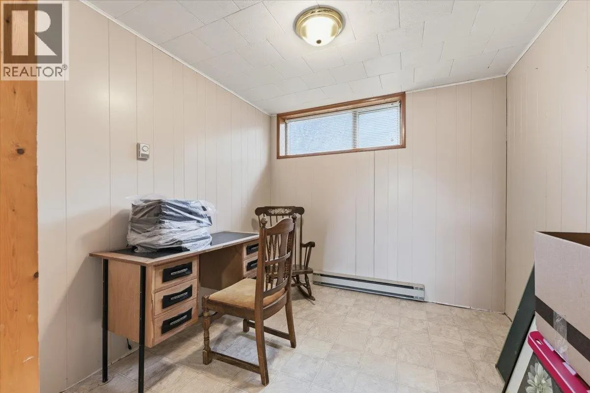 1121 Mountain View Road
