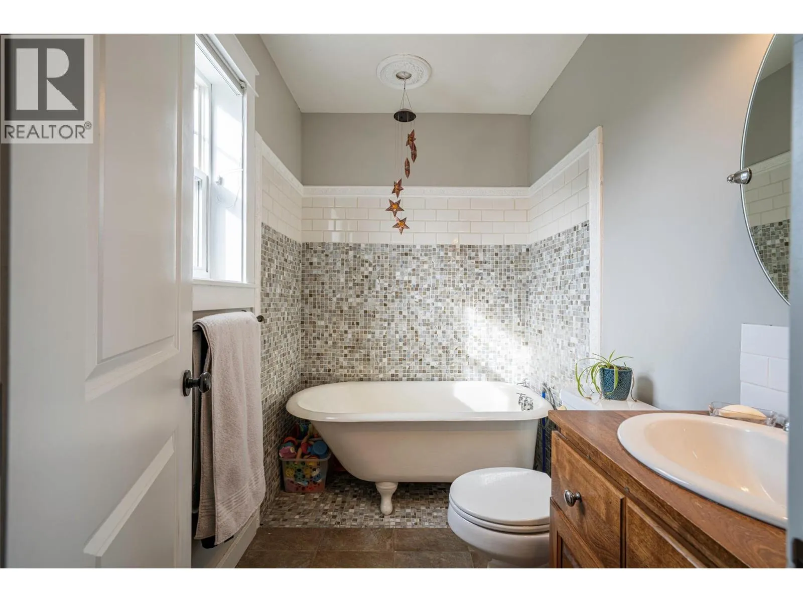 4909 27 Avenue Unit# 7