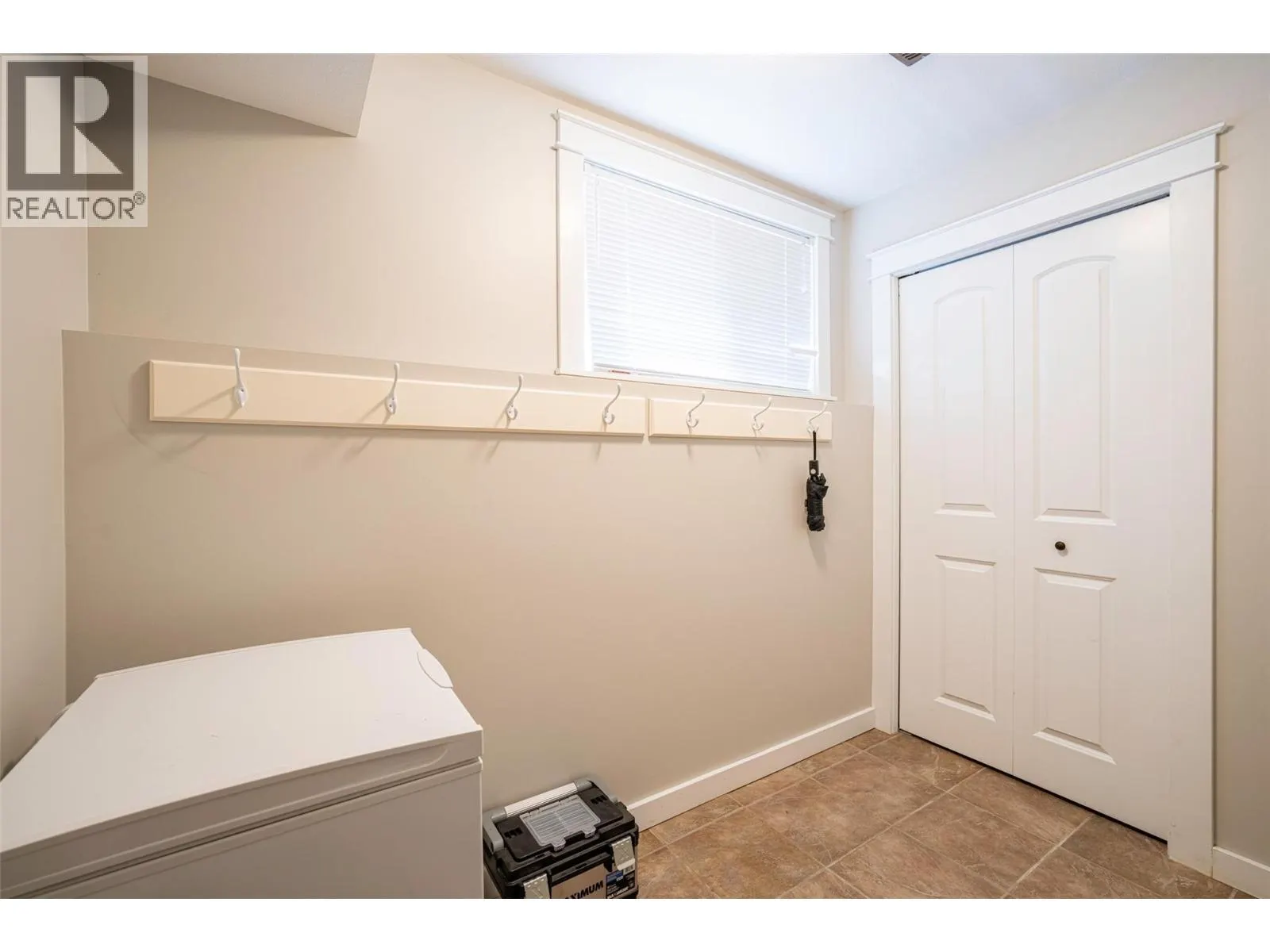 4909 27 Avenue Unit# 7