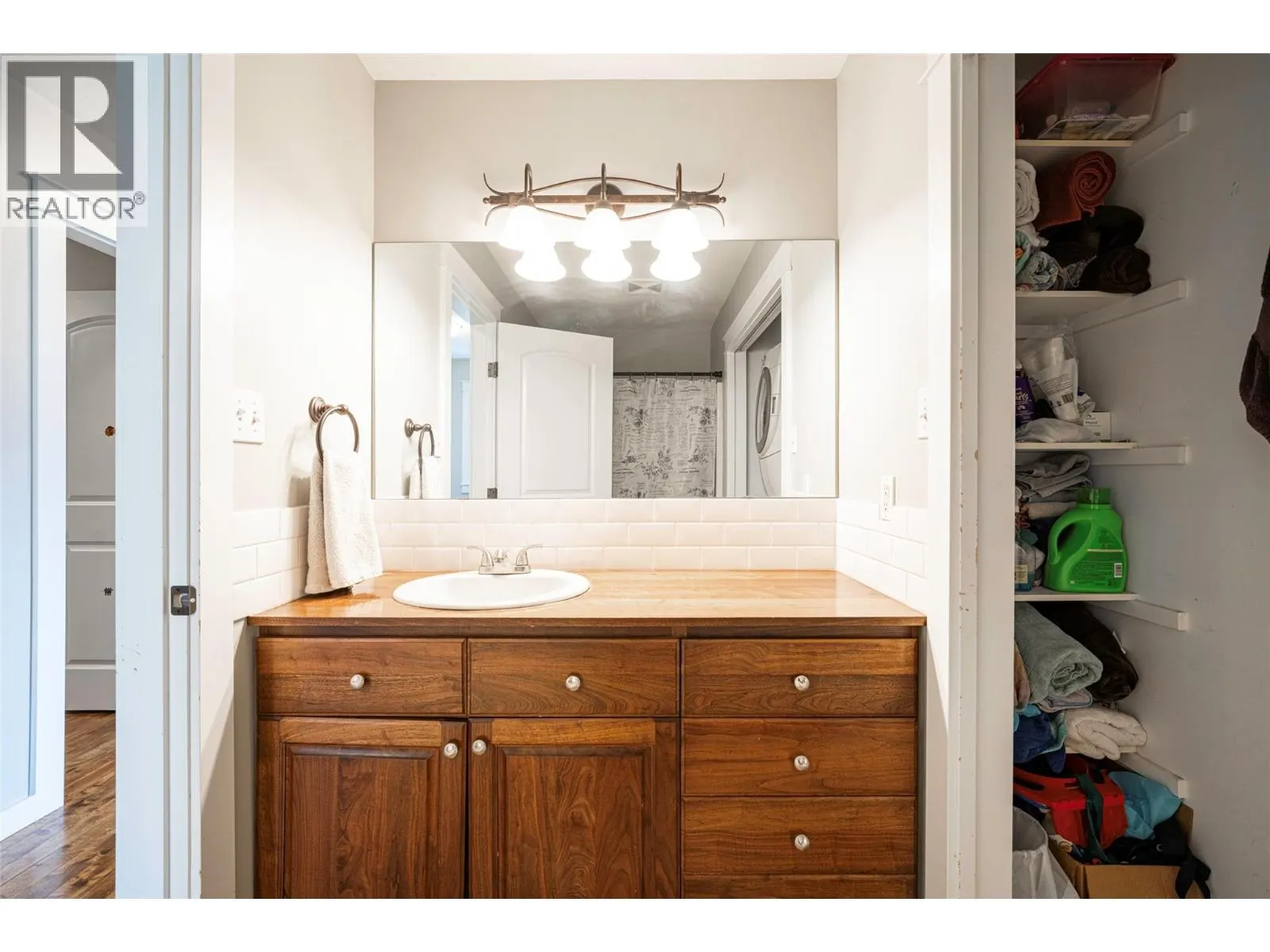 4909 27 Avenue Unit# 7