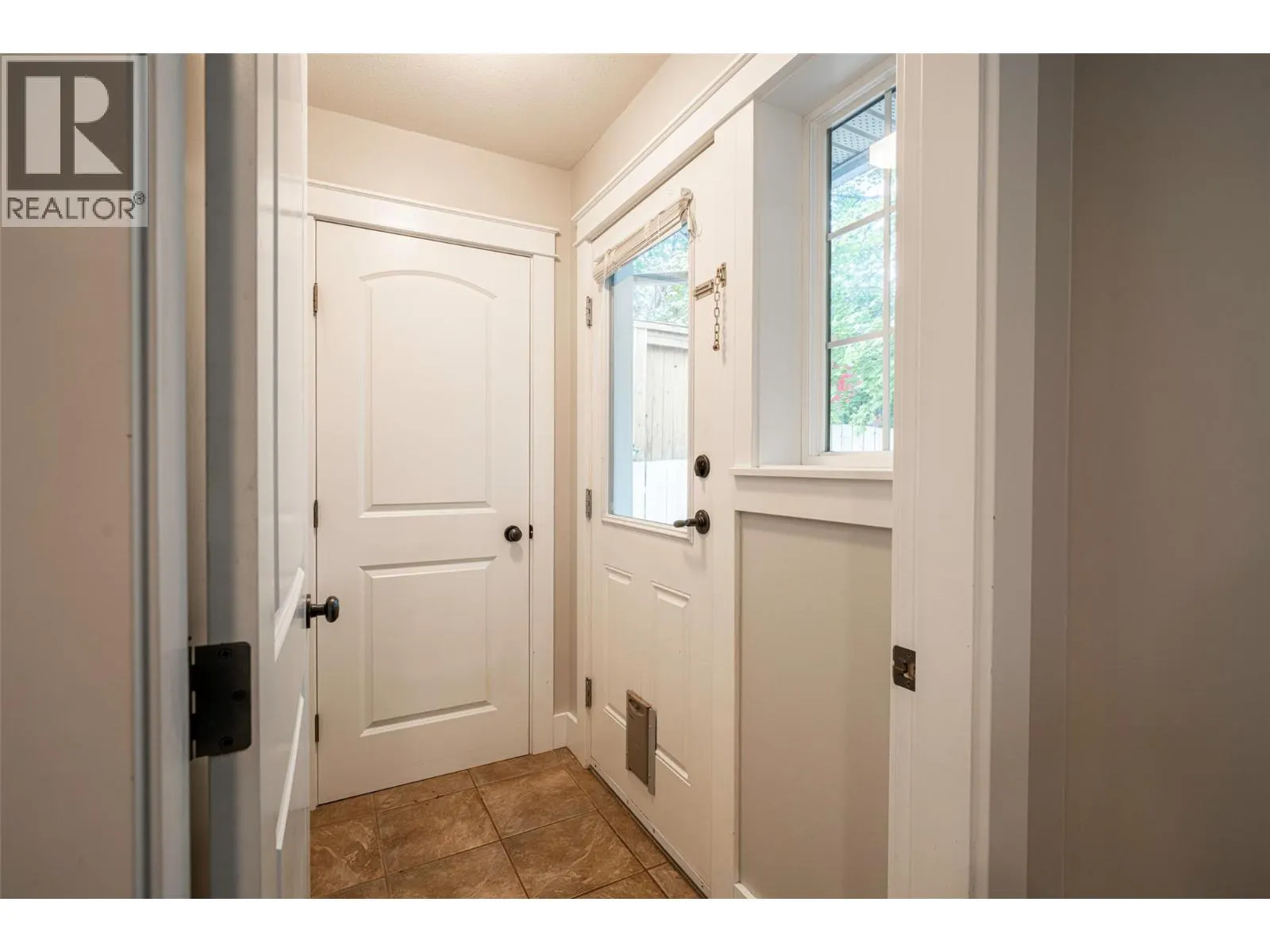 4909 27 Avenue Unit# 7